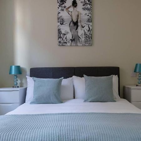 Hereford City Centre - Apartment 4, Isabella House - Modern Apartment In The Heart Of The City - Sleeps 4 Guests - Hosted By Rentmyhouse Exterior foto